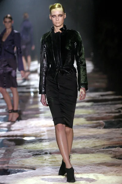 Look 7